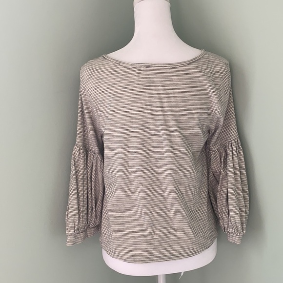 eri + ali anthro Stripe cream black puff sleeve top - Picture 3 of 5